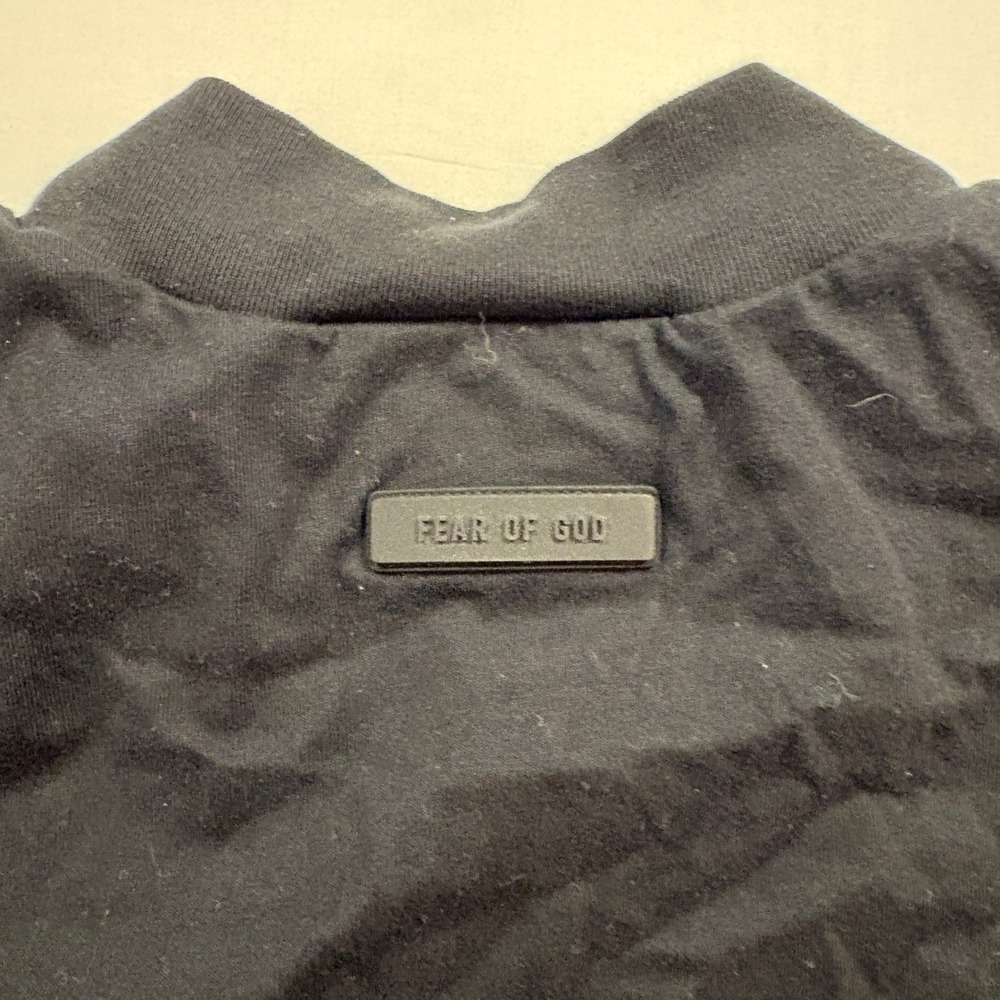 Fear of God Essentials T-Shirt Black Mock Neck Logo Tee Mens Size L Large - Picture 8 of 8